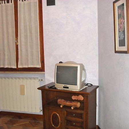 Affittacamere Casa Sofia Анґ'ярі Номер фото